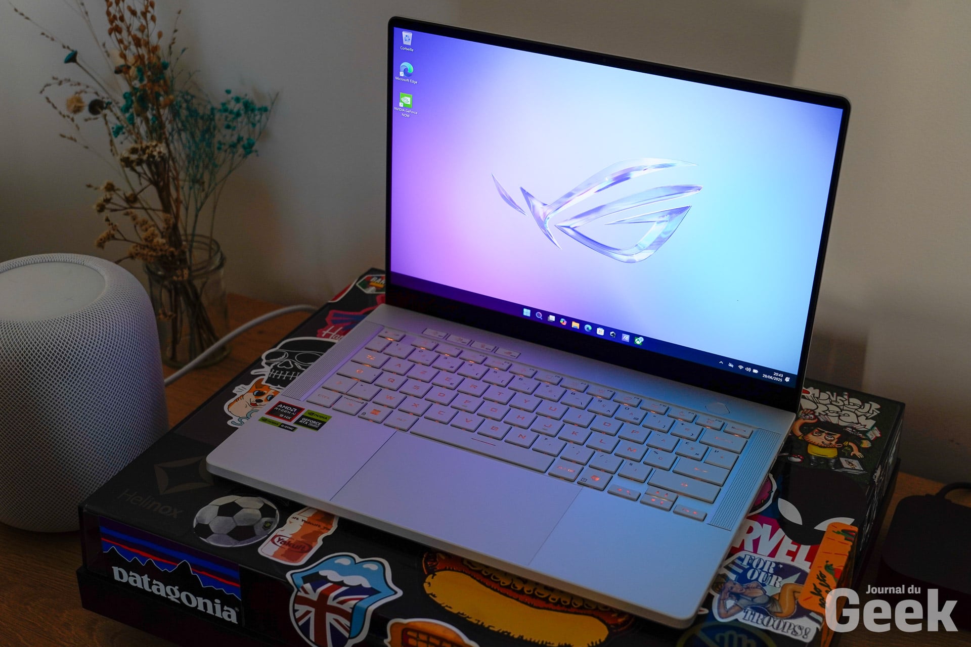 Asus Rog Zephyrus G14 (2025) 15